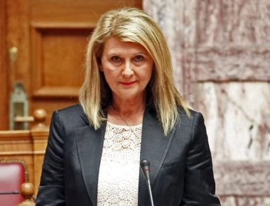 Σ. Βούλτεψη: «Προφανώς οι δανειστές έχουν τάξει ανταλλάγματα στην Ελλάδα για να λύσει το σκοπιανό»